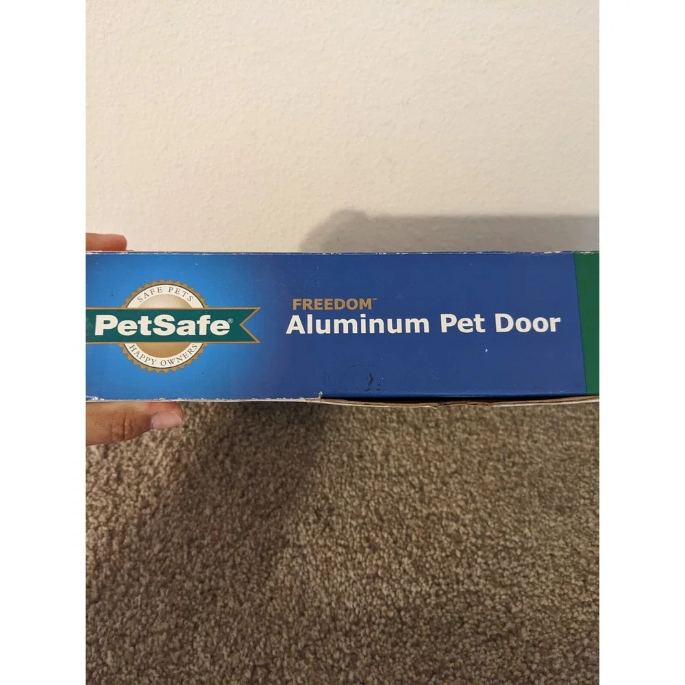 PetSafe Aluminum Pet Door Small 1- 15lb  PPA11-10915  Door Entry‎
